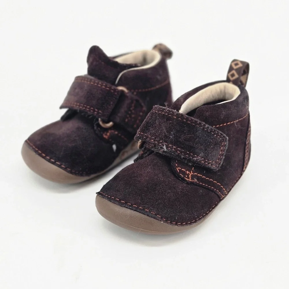 Clarks First Shoes Brown Suede Wide Width Toddler Boys Boots Sneakers 3W EUC